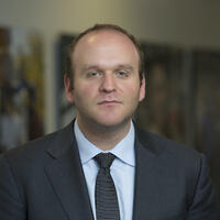 닐 로가체프스키